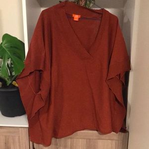 ⭐️MOVING⭐️Burnt orange shirt